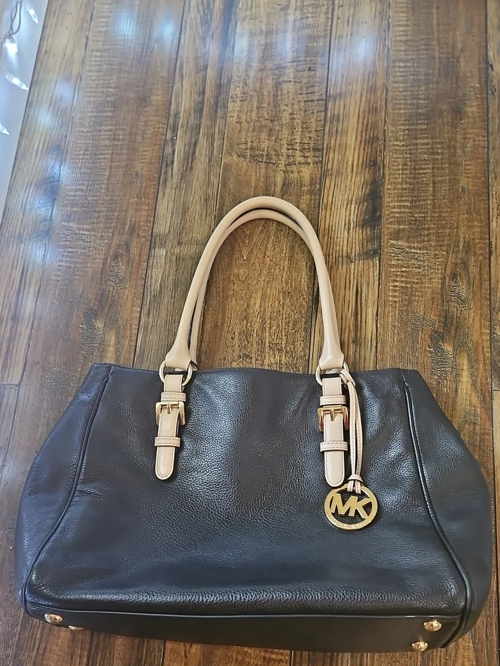 Michael Kors Hobo Buttery Soft Leather Black and Cream Tote‎ Bag